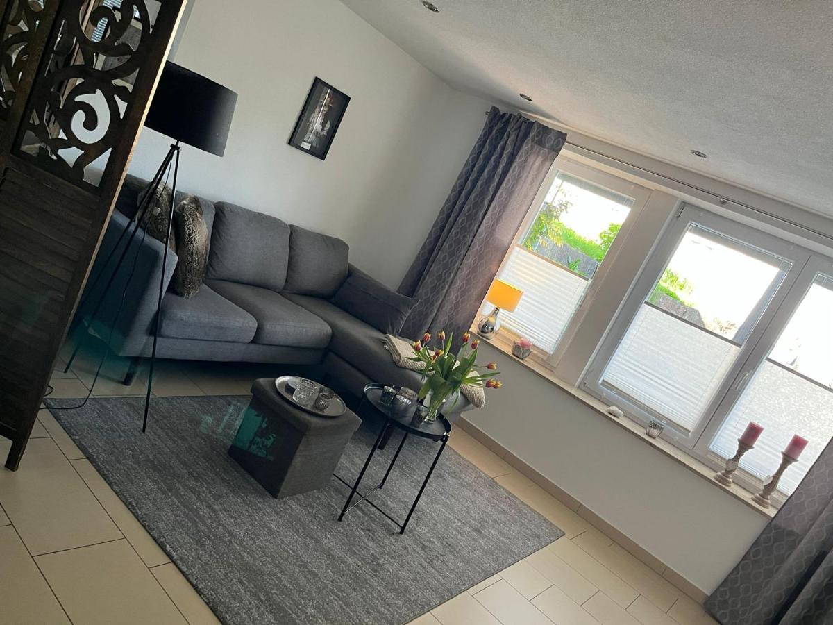 Schoene Ferienwohnung 2,5 Zimmer In Stadtnaehe Mit Eigenem Hofgarten Balingen Dış mekan fotoğraf