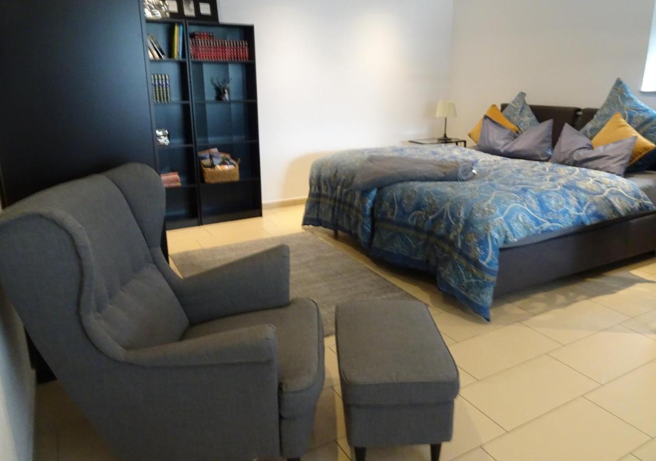 Schoene Ferienwohnung 2,5 Zimmer In Stadtnaehe Mit Eigenem Hofgarten Balingen Dış mekan fotoğraf
