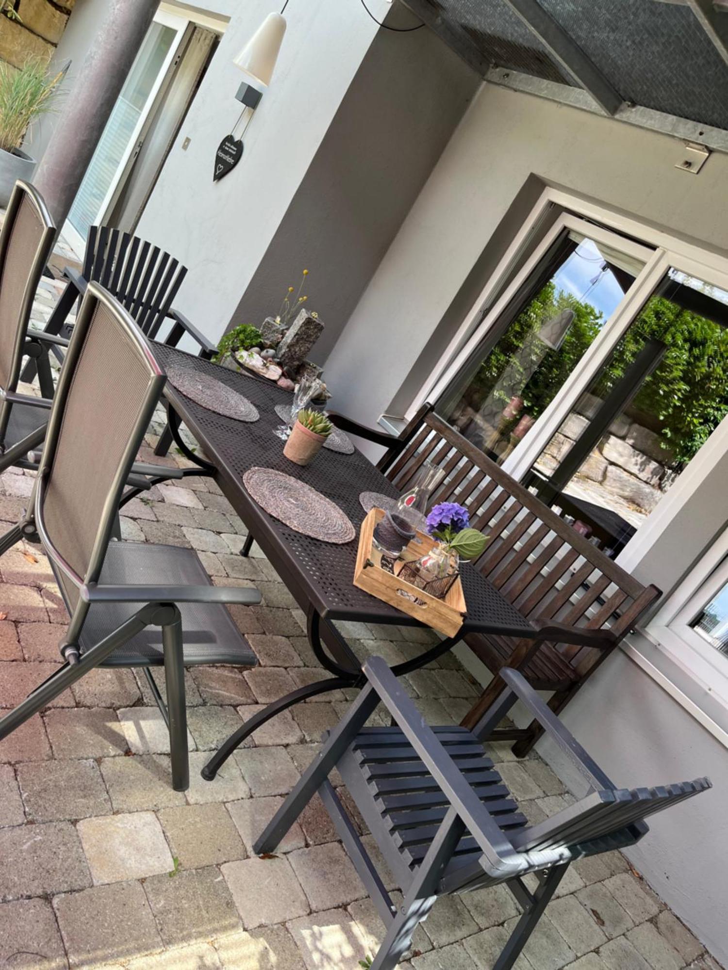 Schoene Ferienwohnung 2,5 Zimmer In Stadtnaehe Mit Eigenem Hofgarten Balingen Dış mekan fotoğraf